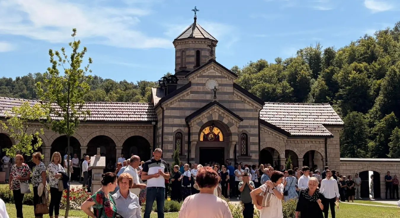 Манастир Осовица обиљежава празник Пресвете Богородице Тројеручице
