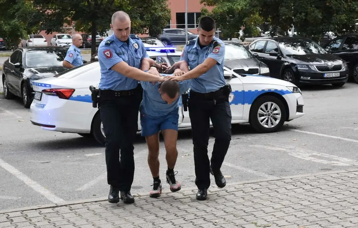 Спровођење Предрага Иванића