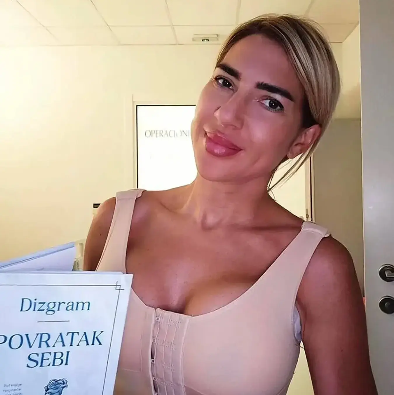 Јована Јеремић показала силиконе