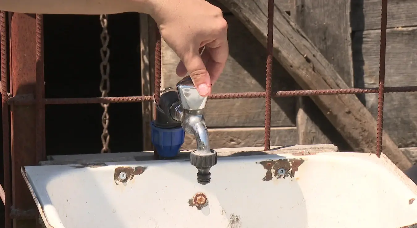 Сува славина чесма  вода водоснабдијевање
