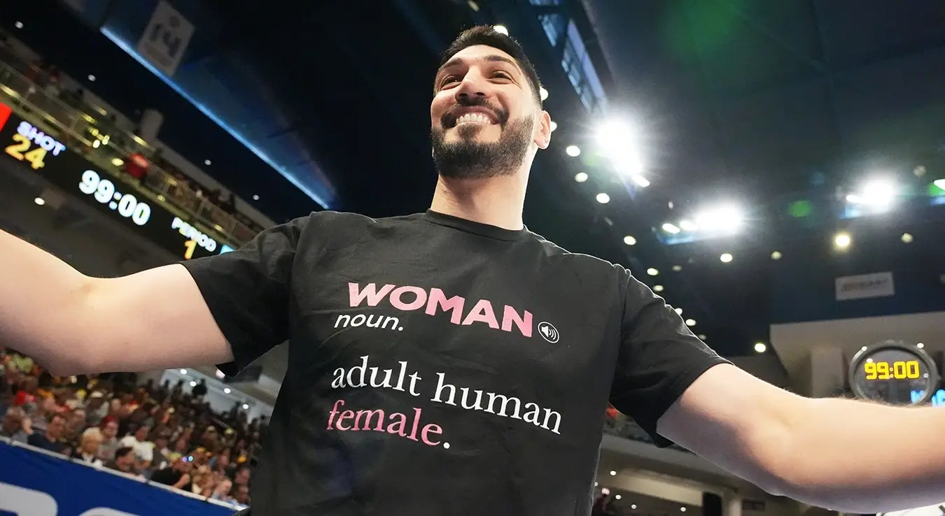 Енес Кантер на утакмици WNBA лиге