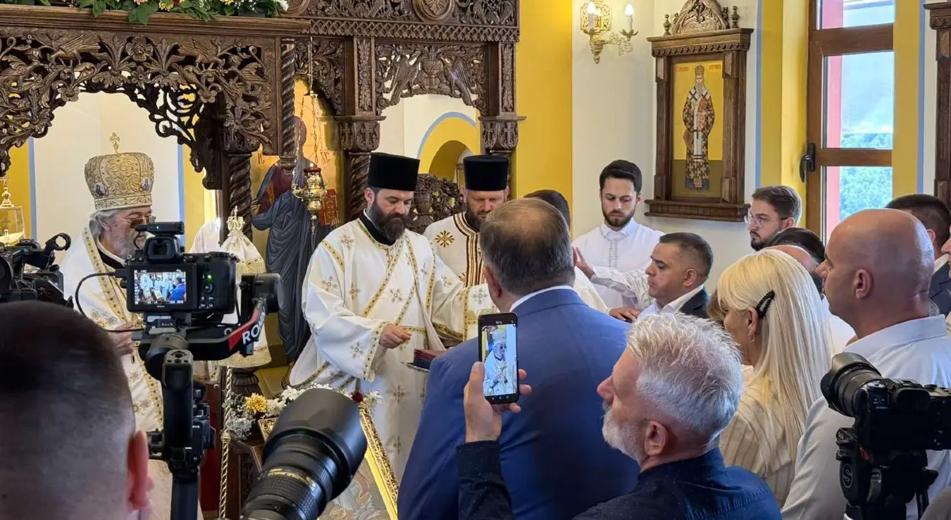 Предсједник СНСД-а Милорад Додик у Горњој Слатини код Лакташа на освештању Храма Светог пророка Илије.