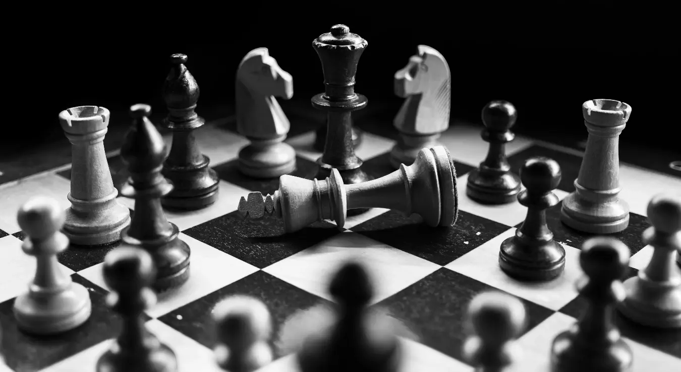 Шах је древна друштвена игра на табли за два играча која спаја елементе стратегије, тактике и чистог логичког размишљања