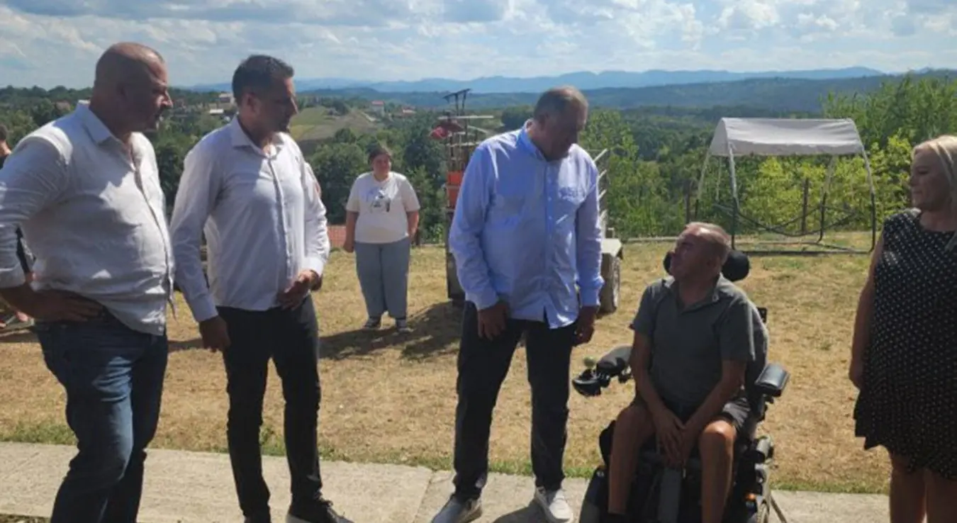 "Ангажманом републичких и општинских институција олакшан живот инвалиду Жељку Пајићу"
