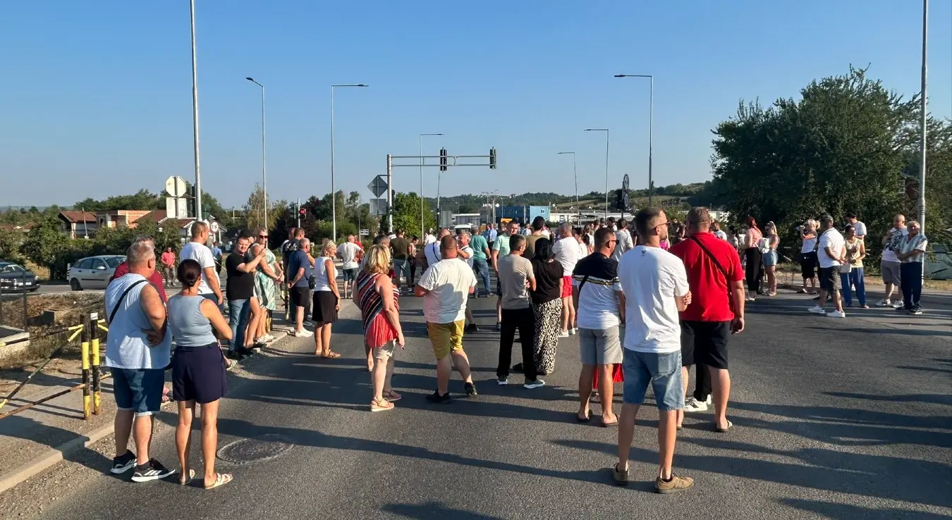 протест мјештани Драгочај блокиран саобраћај
