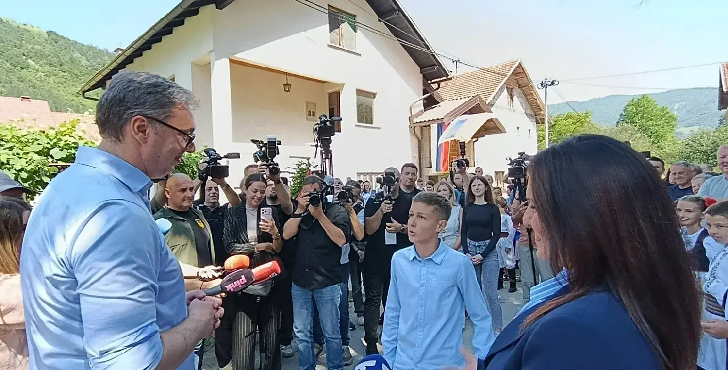 Вучић у посјети породици Палалић