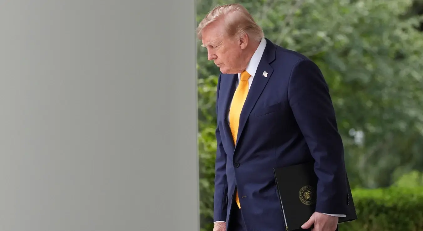 Врховни суд САД-а омогућио Трампу да ограничи гласање поштом