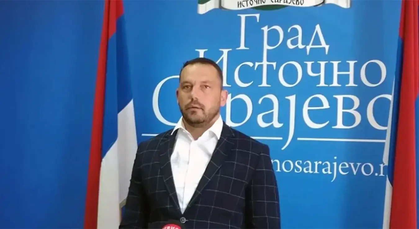 Дејан Шешељ