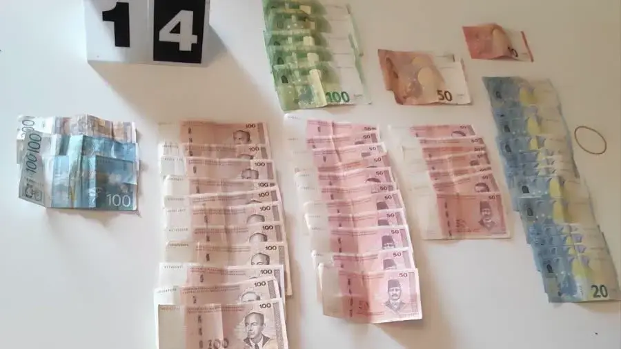 акција Амадеус - одузети новац