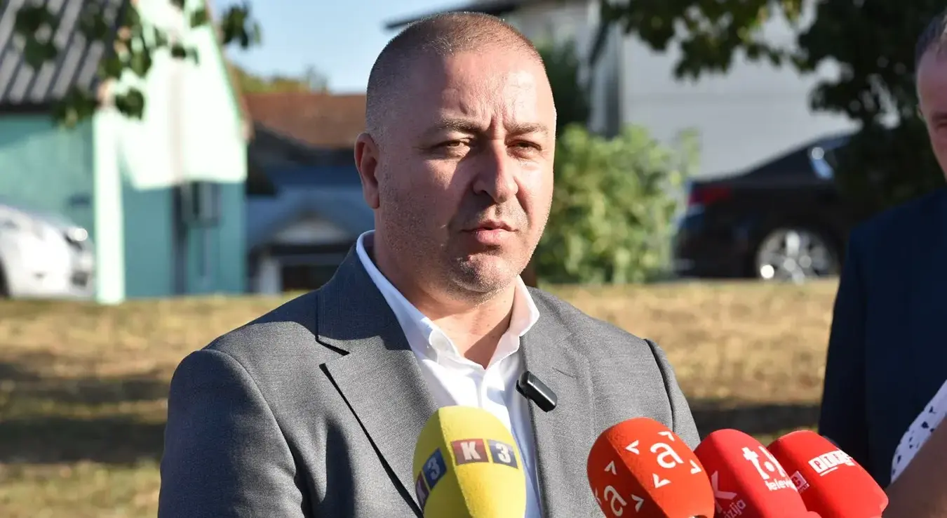 Јанковић: Дионица Србац-Дервента завршена шест мјесеци прије рока