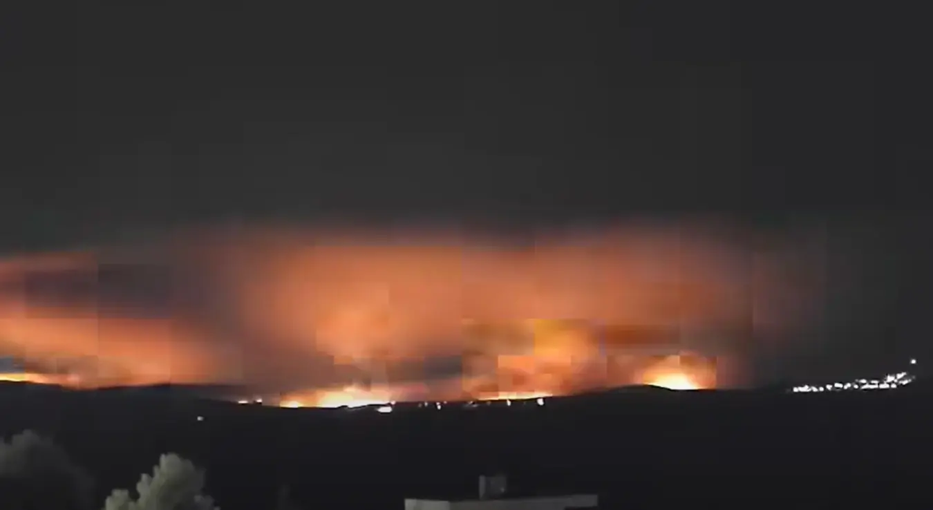 Велики пожар избио на острву Брач