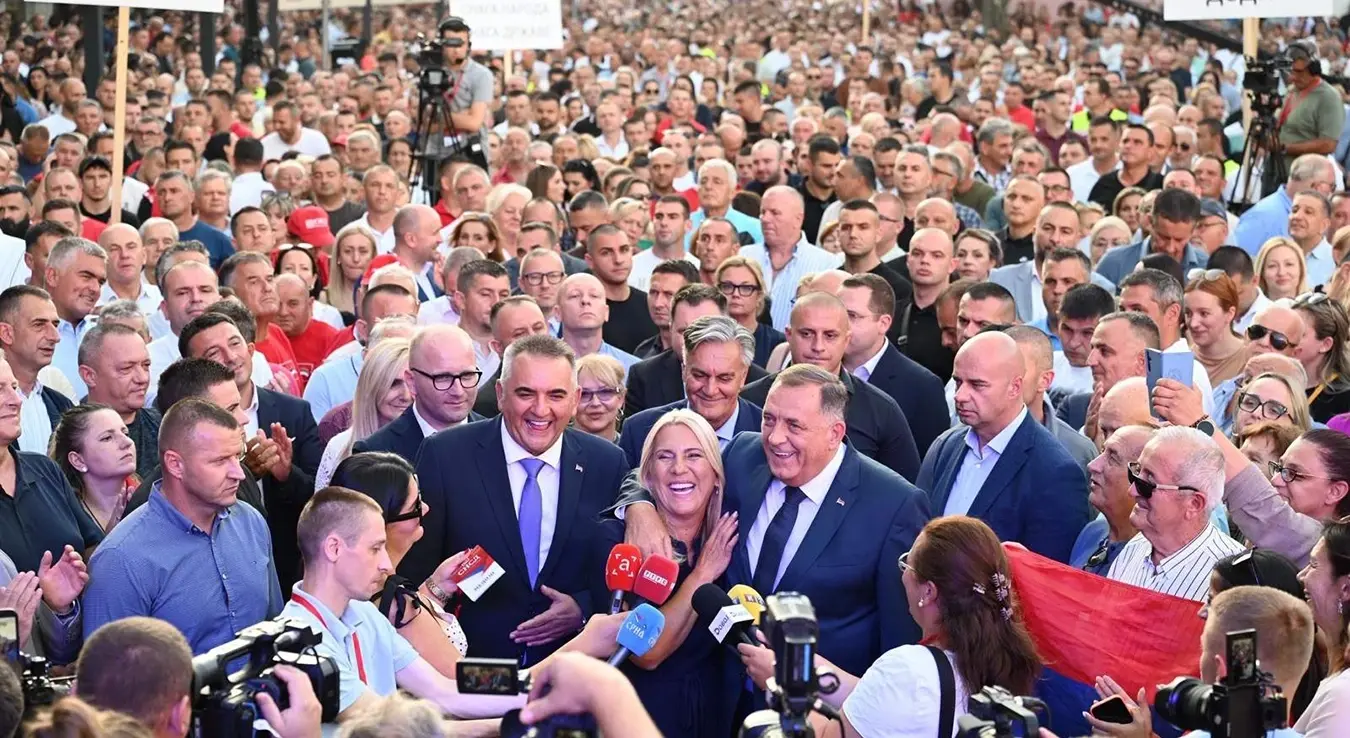 Велика трибина СНСД-а: "На челу са Додиком спремни смо да проводимо све зацртане циљеве"