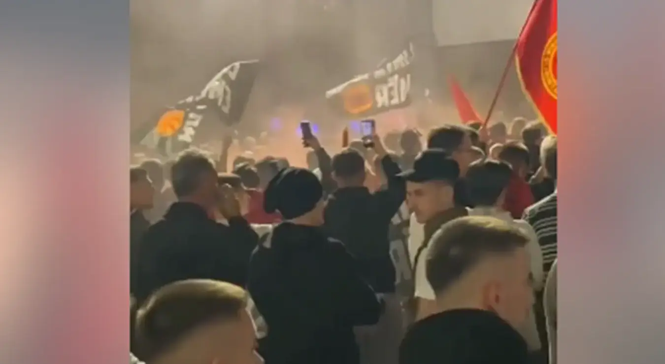 Протести Албанаца у Приштини након пресуде Хашиму Тачију и другим припадницима ОВК.