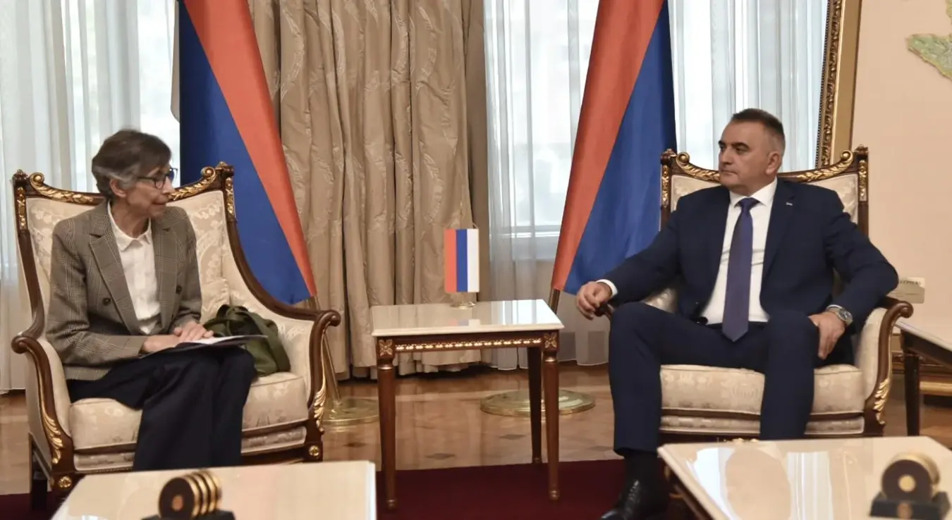 Минић са Зулуетом
