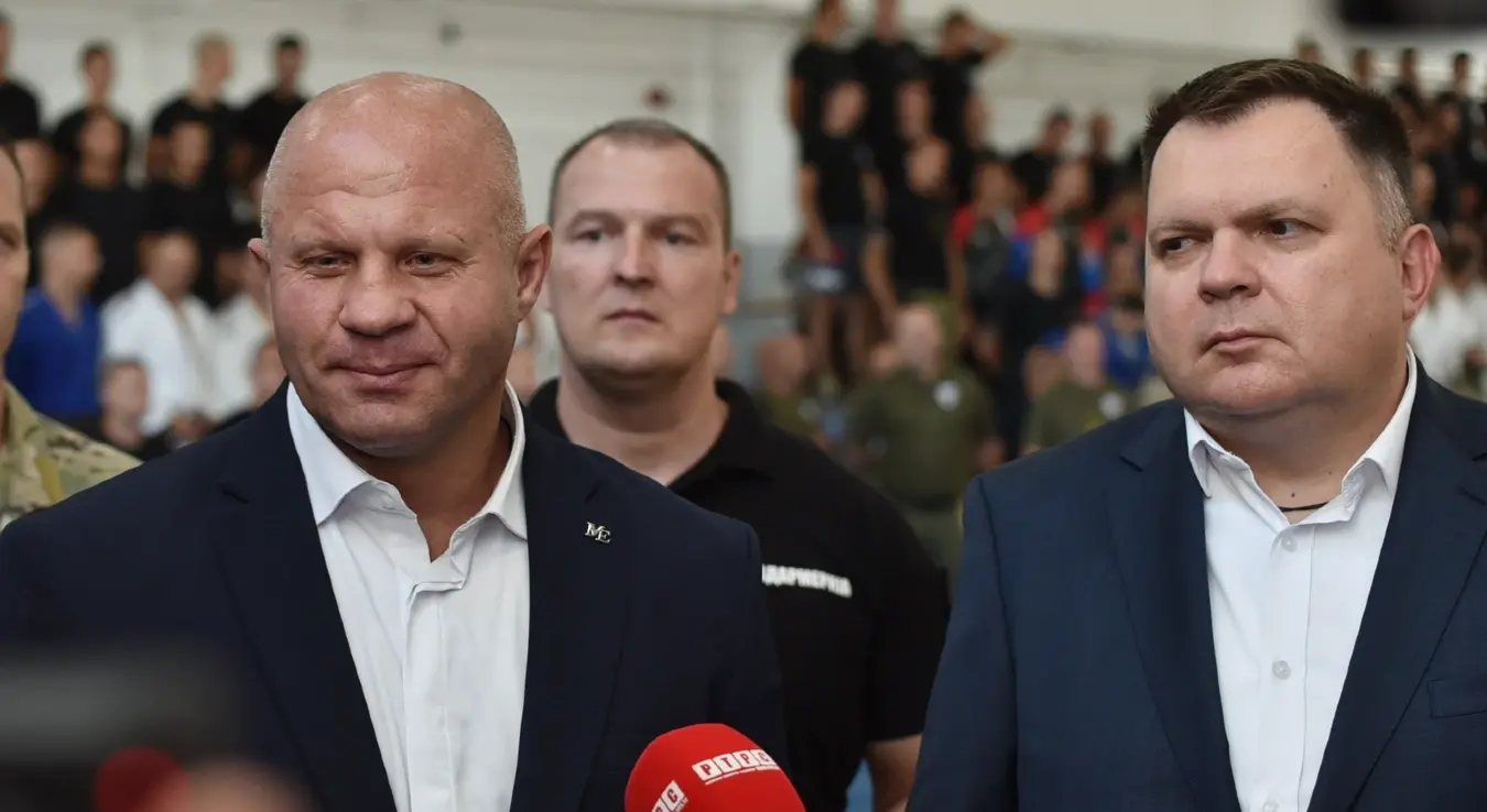 Министар унутрашњих послова Републике Српске Жељко Будимир изјавио је да је легендарни руски ММА борац Фјодор Јемељаненко, којег је данас дочекао у Центру за обуку МУП-а Српске у Залужанима, велики пријатељ Републике Српске, Србије и Срба.