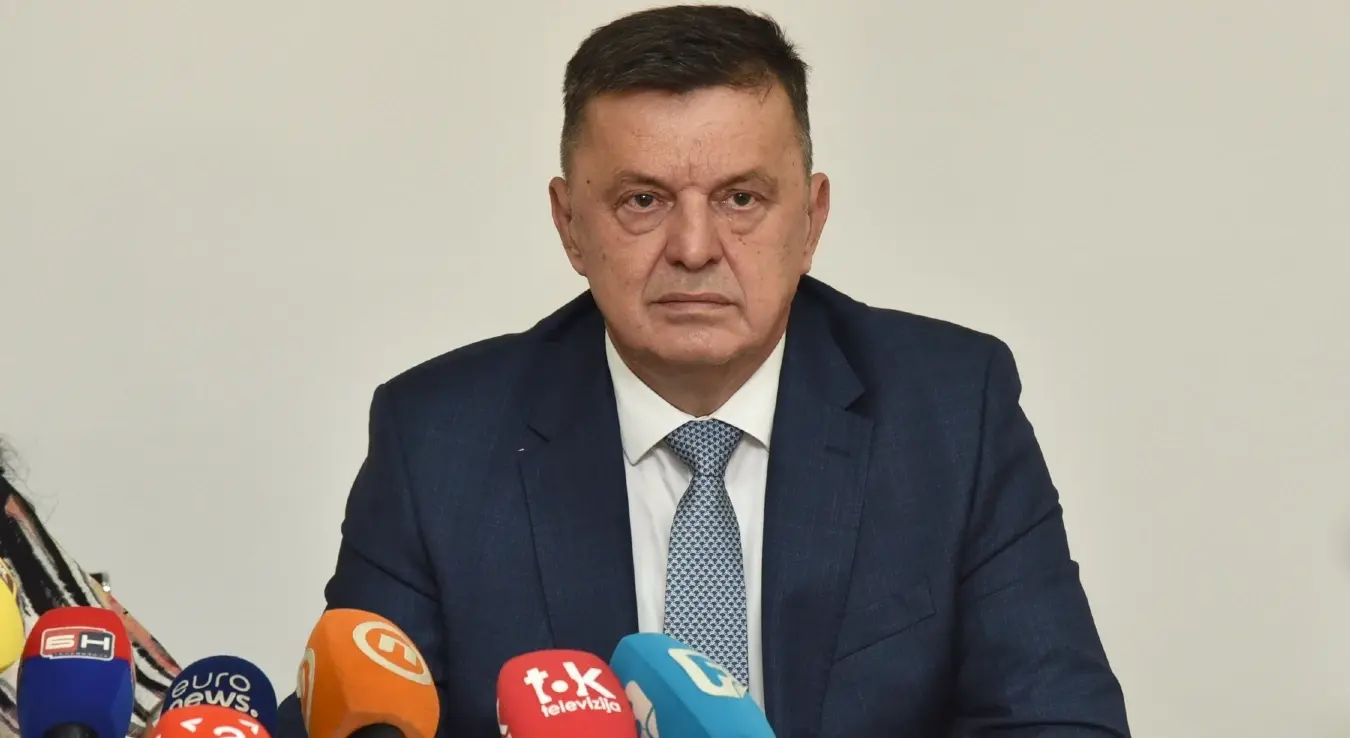 директор УИО Зоран Тегелтија