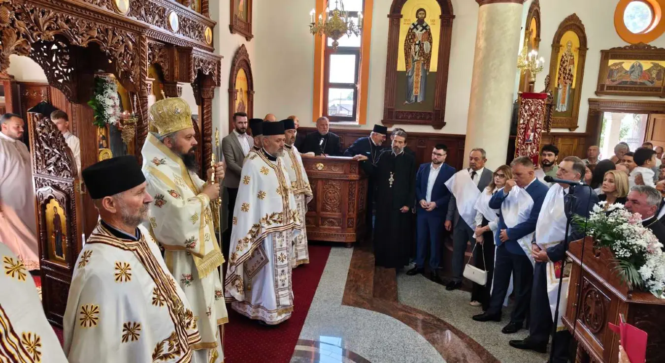У Градишци је освештана обновљена Задужбина митрополита Георгија Николајевића и уприличена свечаност поводом 160 година од изградње првог православног храма у овом граду и славе Градишке - Мале Госпојине.