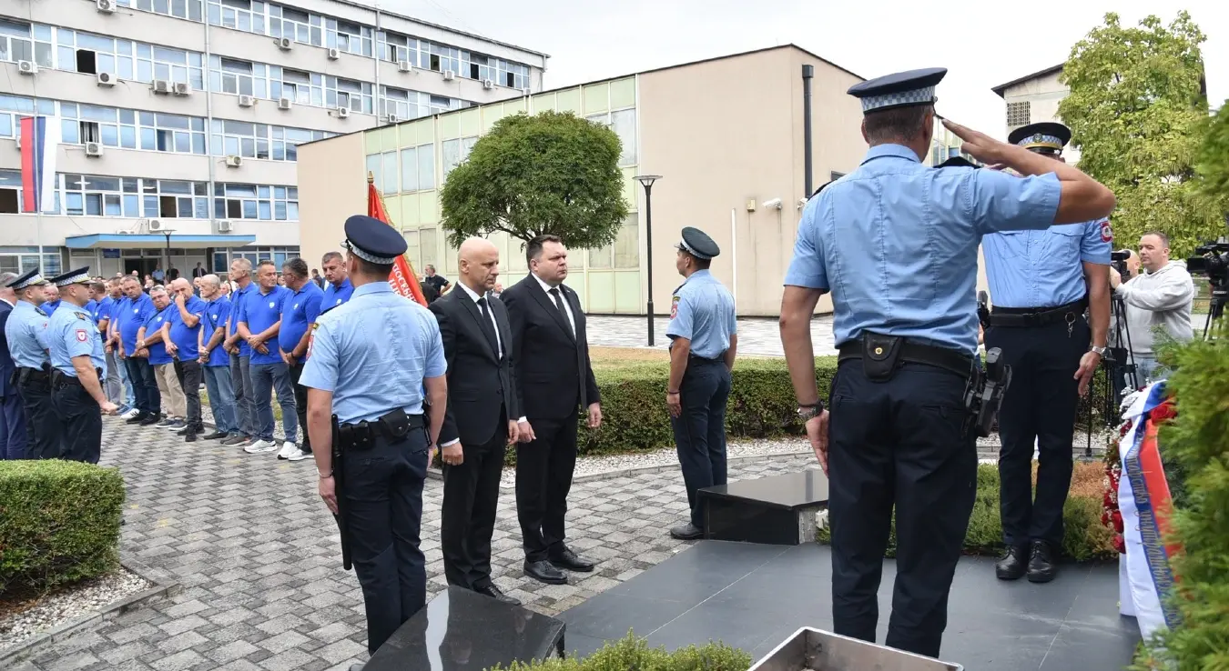 У Бањалуци је данас служен парастос за погинуле борце Посебних јединица полиције Центра јавне безбједности Бањалука.