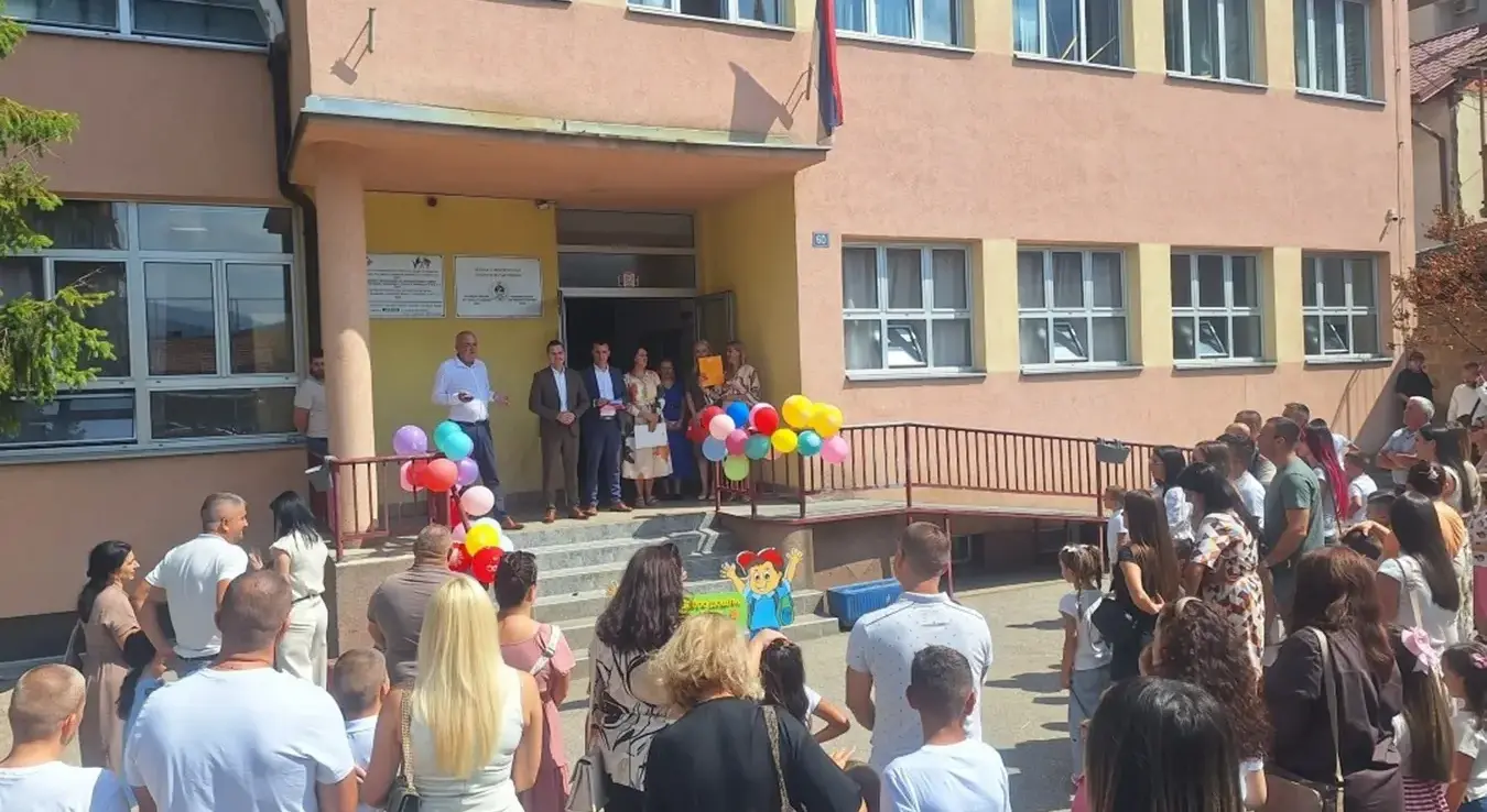 Фочански школарци поново у клупама, првачића више него лани
