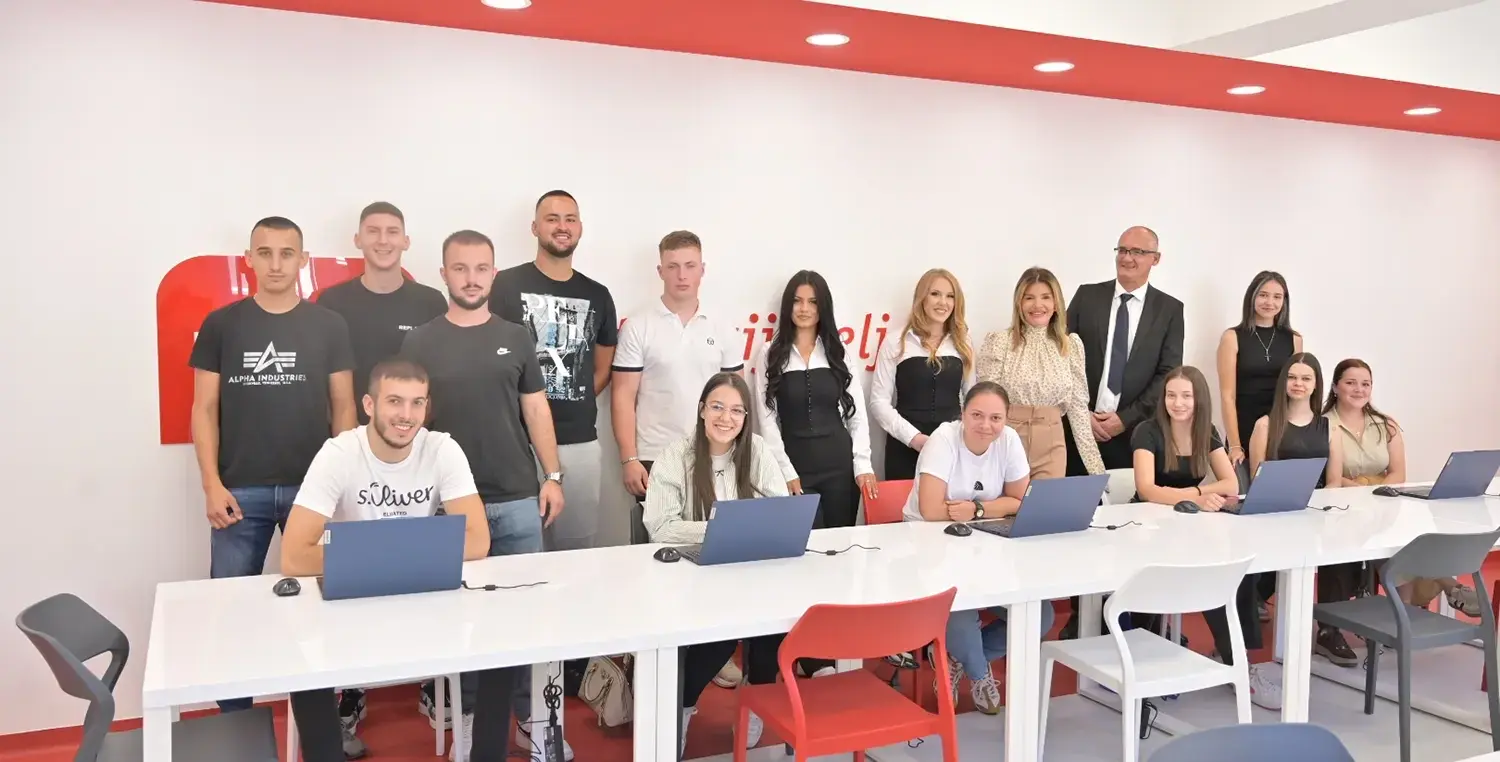 Реновирана учионица СФ у Добоју