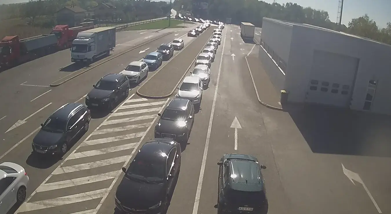 Гужва на граничном прелазу Доња Градина на излазу из Републике Српске.