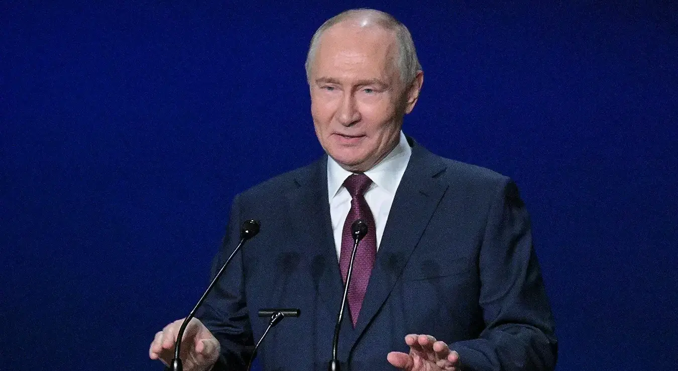 Предсједник Русије Владимир Путин говори поводом обиљежавања 150. годишњице Руског позоришног савеза у Болсхој театру у Москви у четвртак, 22. октобра 2026.