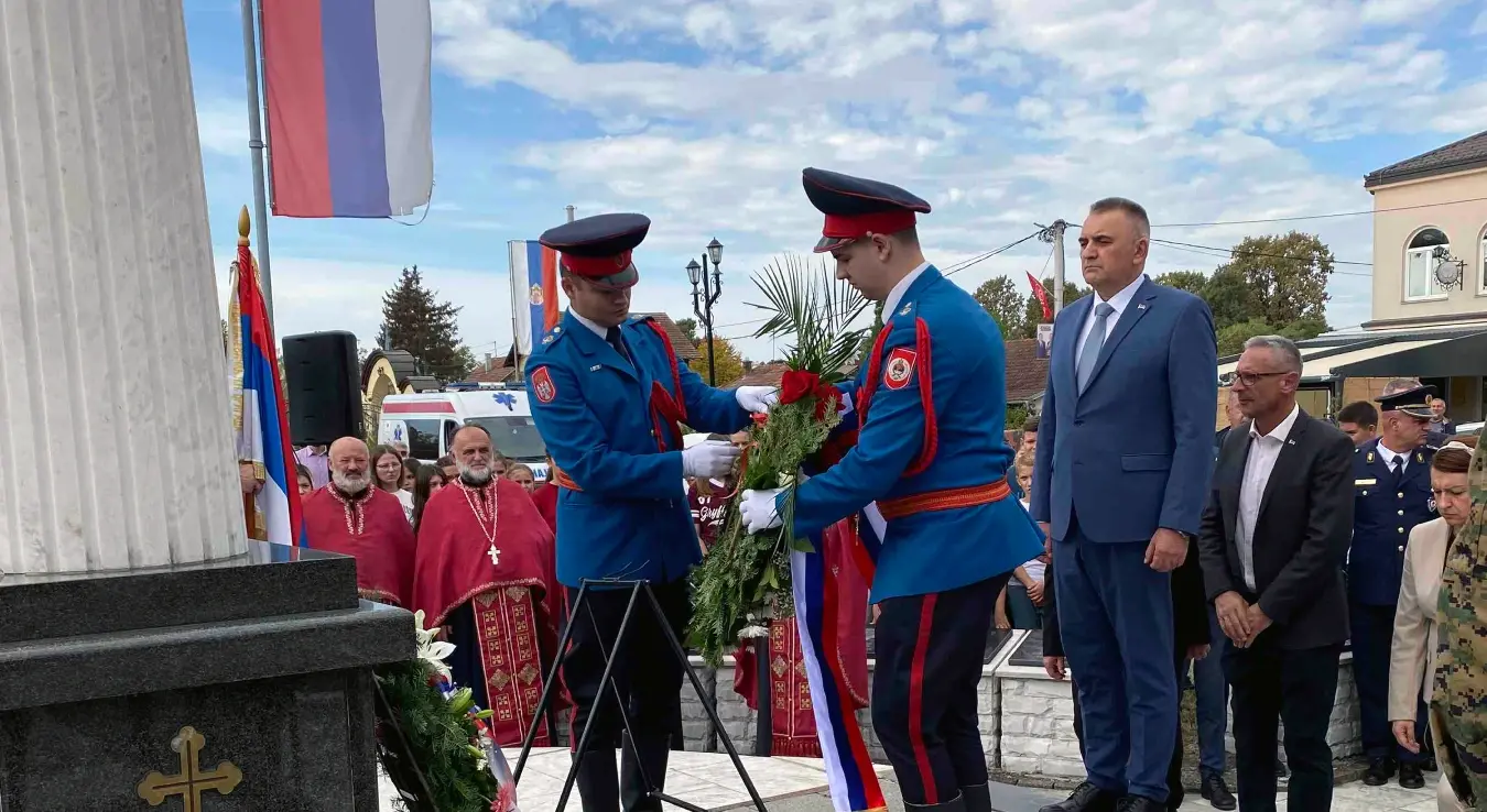 Премијер Републике Српске Саво Минић поручио је данас у Пелагићеву да је Трећа лака посавска бригада Војске Републике Српске имала огромну улогу у пробијању "Коридора живота" и да је важно његовати културу сјећања на оне који су положили живот за Републику Српску.