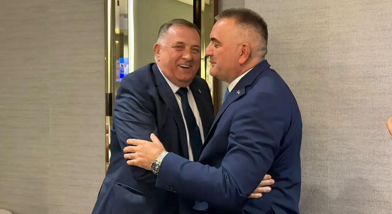 Додик и Минић