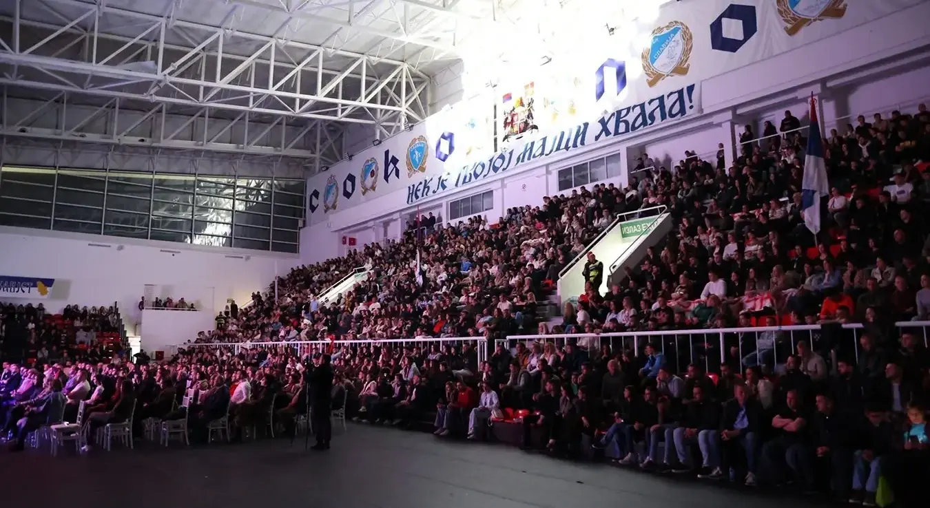 "Дрина је кичма, а не граница": У Источном Сарајеву велики збор студената