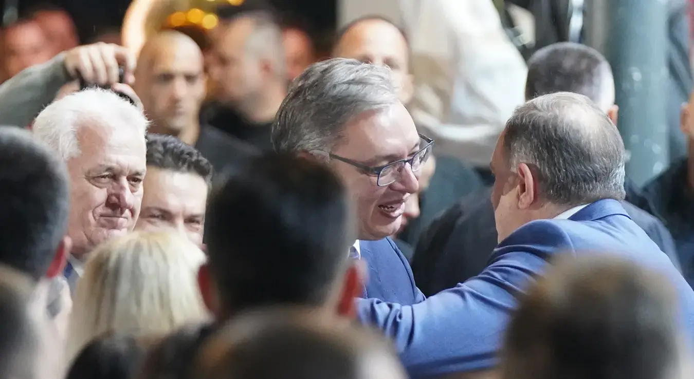 Велики предизборни скуп листе "Александар Вучић - Уједињена Србија у Нишу, присуствује предсједник СНСД-а Милорад Додик.