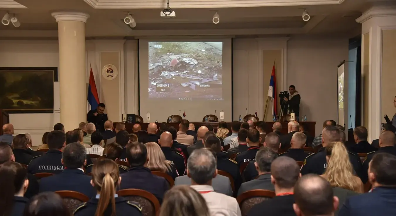 У сједишту Владе Републике Српске у Бањалуци одржава се 15. Међународна конференција "Безбједност саобраћаја у локалној заједници".