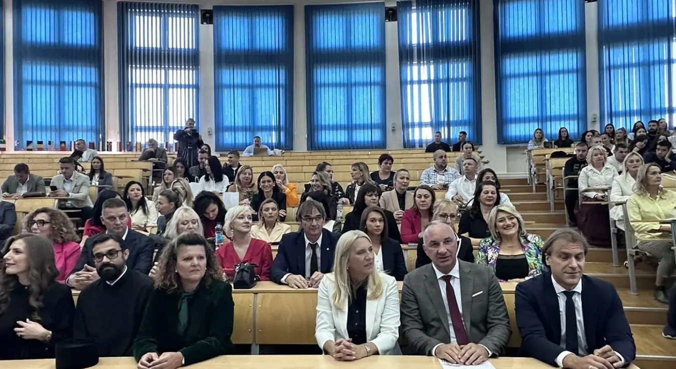 Цвијановић на Међународном научном скупу